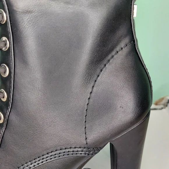 Guess Tetian Black Leather Faux-Fur Lace-Up Stiletto Heeled Boots Women's 9 NWT - Picture 4 of 16